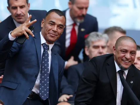 Cafu, Bebeto e Roberto Carlos defendem a parada para hidratação