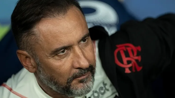 Vitor Pereira técnico do Flamengo durante partida contra o Fluminense no estádio Maracanã pelo campeonato Carioca 2023. Foto: Jorge Rodrigues/AGIF