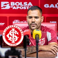 Internacional avlia retorno de Mikael após atacante ser sugerido por empresário