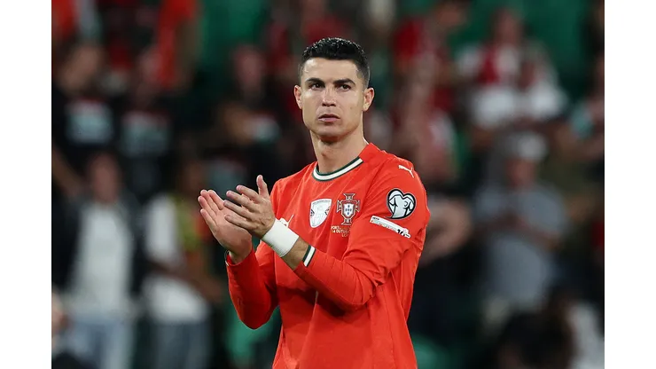 LISBON, PORTUGAL - OCTOBER 14: Cristiano Ronaldo of Portugal applauds the fans after the draw in the FIFA World Cup 2026 qualifier match between Portugal and Hungary at Estadio Jose Alvalade on October 14, 2025 in Lisbon, Portugal. (Photo by Carlos Rodrigues/Getty Images)