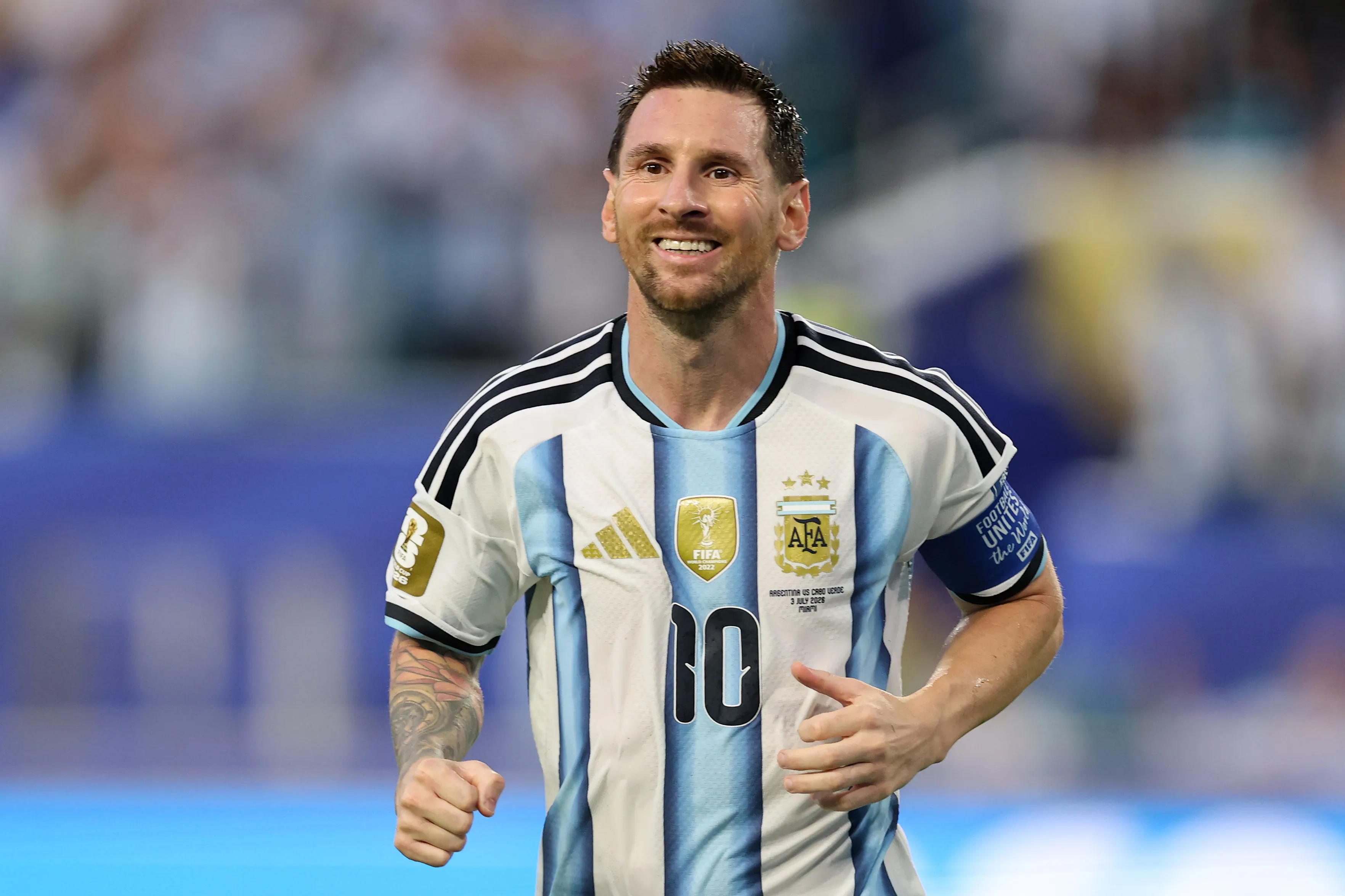 Lionel Messi durante confronto contra Cabo Verde na Copa do Mundo de 2026. (Photo by Michael Reaves/Getty Images)
