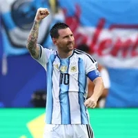 Messi marca e recebe elogio de Caio Ribeiro