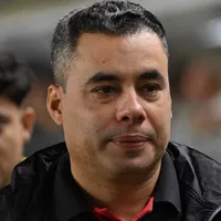 Presidente do Vitória alfineta o Vasco ao cravar permanência de Jair Ventura
