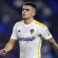 Pec chega a BH para assinar com Cruzeiro