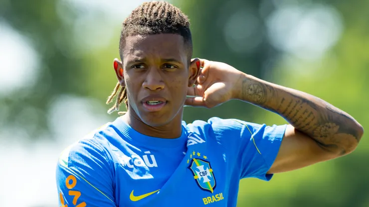 Danilo perdeu espaço na Copa do Mundo.