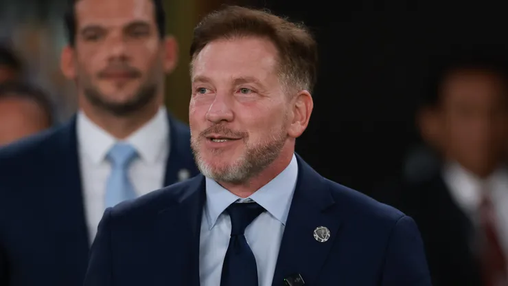 Presidente da Conmebol durante final da Libertadores de 2025 entre Palmeiras e Flamengo.