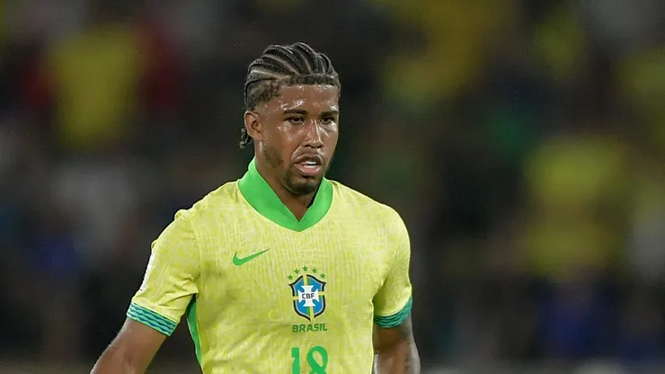 Andrey Santos pode render lucro ao Vasco.