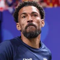 Vozinha se torna o goleiro mais seguido do mundo nas redes sociais