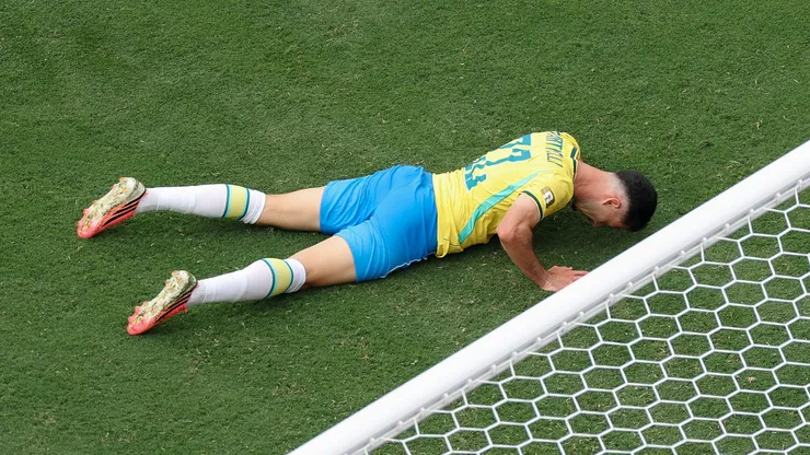 EAST RUTHERFORD, NEW JERSEY - JULY 05: Gabriel Martinelli #22 of Brazil reacts after a missed chance during the FIFA World Cup 2026 Round of 16 match between Brazil and Norway at New York New Jersey Stadium on July 05, 2026 in East Rutherford, New Jersey. (Photo by Dan Mullan/Getty Images)