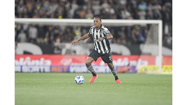 RJ - RIO DE JANEIRO - 11/09/2025 - COPA DO BRASIL 2025, BOTAFOGO X VASCO - Kaio Pantaleao jogador do Botafogo durante partida contra o Vasco no estadio Engenhao pelo campeonato Copa Do Brasil 2025. Foto: Thiago Ribeiro/AGIF
