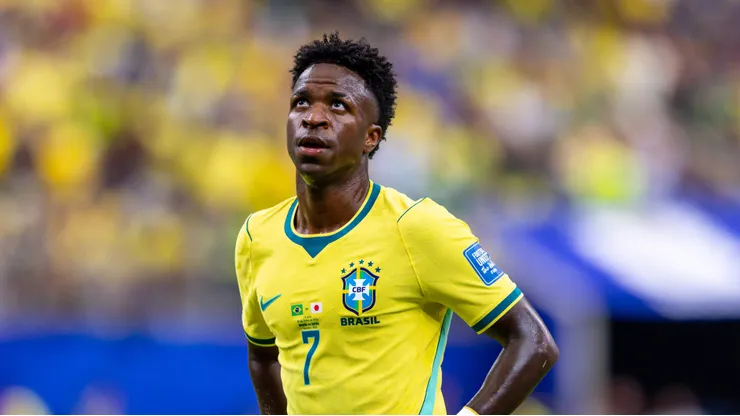 Vinicius Júnior foi cobrado por Ronaldo Fenômeno.