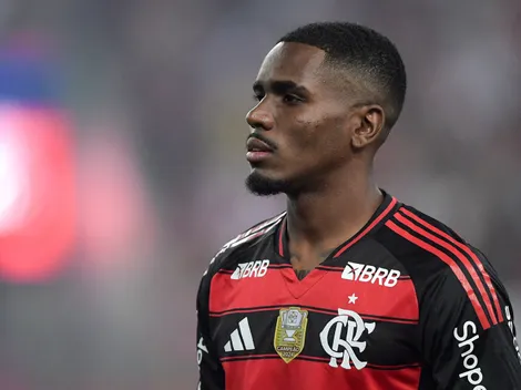 Monaco prepara proposta ao Flamengo para contratar Evertton Araújo