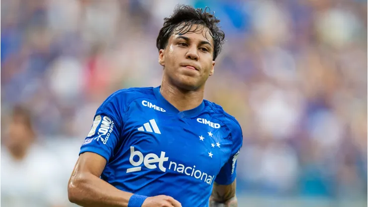 Kaio Jorge jogador do Cruzeiro comemora seu gol durante partida contra o Chapecoense no estadio Mineirao pelo campeonato Brasileiro A 2026. Foto: Fernando Moreno/AGIF