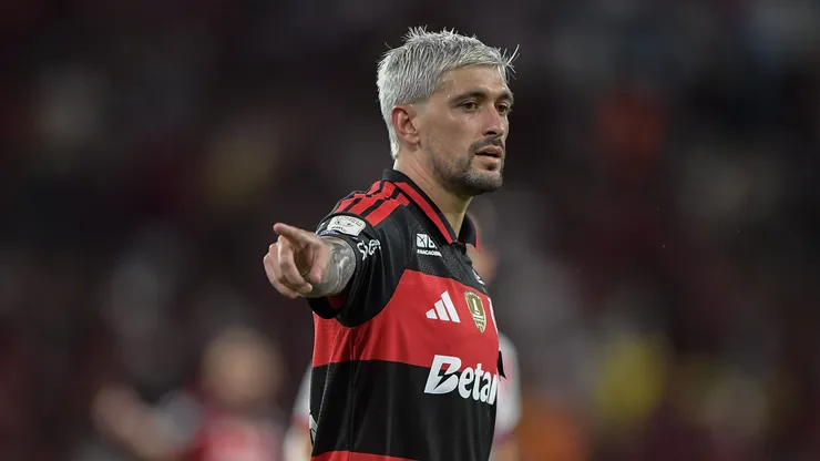 RJ - RIO DE JANEIRO - 19/04/2026 - BRASILEIRO A 2026, FLAMENGO X BAHIA - De Arrascaeta jogador do Flamengo durante partida contra o Bahia no estadio Maracana pelo campeonato Brasileiro A 2026. Foto: Thiago Ribeiro/AGIF