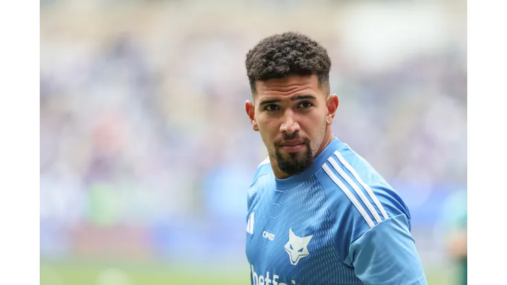 MG - BELO HORIZONTE - 09/11/2025 - BRASILEIRO A 2025, CRUZEIRO X FLUMINENSE - Leo Aragao goleiro do Cruzeiro durante partida contra o Fluminense no estadio Mineirao pelo campeonato Brasileiro A 2025. Foto: Gilson Lobo/AGIF