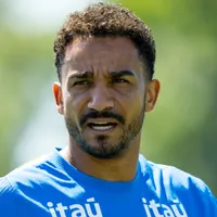 Danilo encerra seu ciclo na Seleção Brasileira após eliminação na Copa
