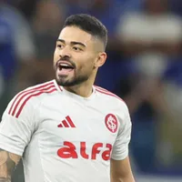 Tabata e Clayton Sampaio podem sair do Internacional