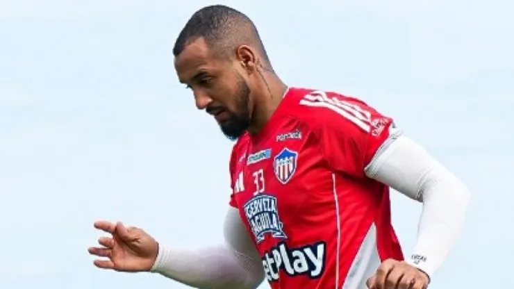 Lucas Monzón fechou com o Botafogo - Foto: Divulgação / Junior Barranquilla.
