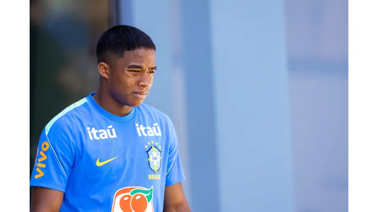 ESTADOS UNIDOS - NOVA JERSEY - 21/06/2026 - SELECAO BRASILEIRA, TREINO - Endrick jogador do Selecao Brasileira durante chegada do time para treino no Centro de Treinamento CT Columbia Park. Foto: Rodolfo Buhrer/AGIF