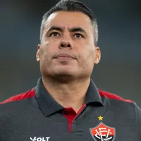 Vitória responde ao Vasco por Jair Ventura