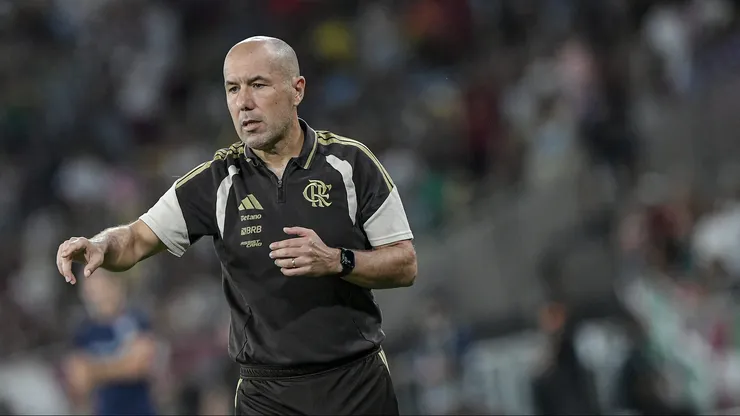 Leonardo Jardim revela postura do Flamengo no mercado