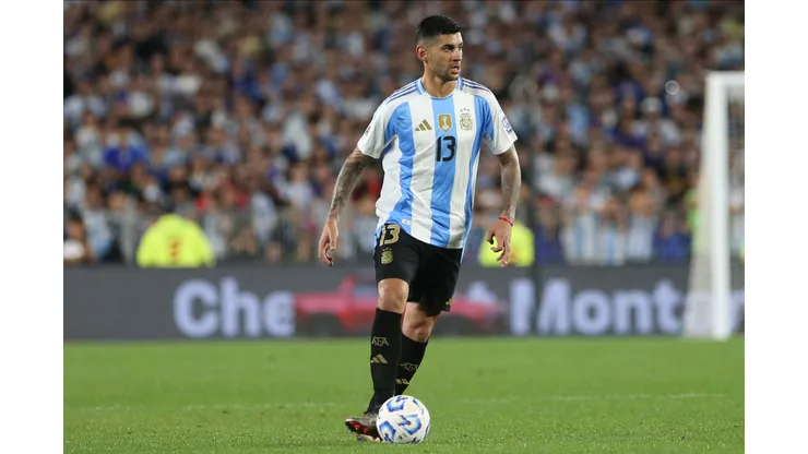 BUENOS AIRES, ARGENTINA - OCTOBER 15: Cristian Romero of Argentina plays the ball during the FIFA World Cup 2026 South American Qualifier match between Argentina and Bolivia at Estadio Más Monumental Antonio Vespucio Liberti on October 15, 2024 in Buenos Aires, Argentina. (Photo by Daniel Jayo/Getty Images)