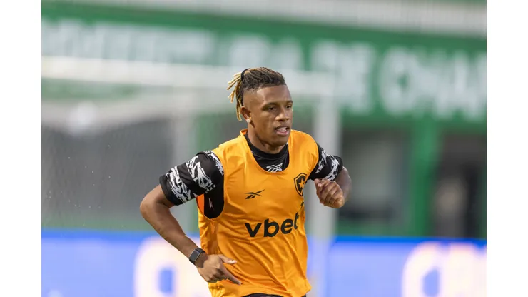 SC - CHAPECO - 14/05/2026 - COPA DO BRASIL 2026, CHAPECOENSE X BOTAFOGO - Danilo jogador do Botafogo durante partida contra o Chapecoense no estadio Arena Conda pelo campeonato Copa Do Brasil 2026. Foto: Liamara Polli/AGIF