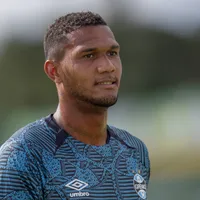 Grêmio toma decisão e irá negociar Adriel com Torreense, de Portugal