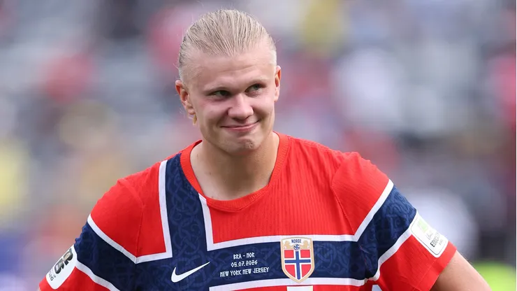 Haaland viraliza com música antiga na Noruega.