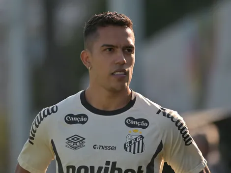 Igor Vinícius volta aos treinos
