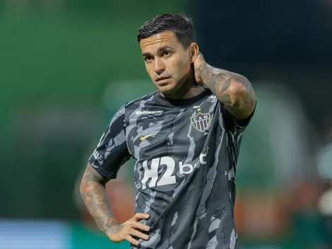 Dudu descarta saída do Atlético-MG e banca cumprir contrato até 2027