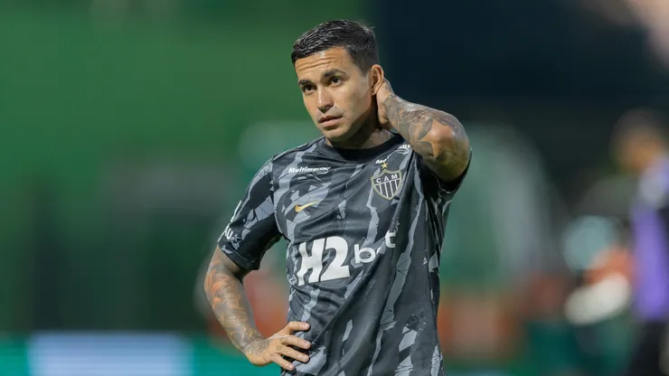 Dudu jogador do Atlético-MG durante partida contra o Chapecoense no estádio Arena Conda pelo campeonato Brasileiro A 2026. Foto: Liamara Polli/AGIF