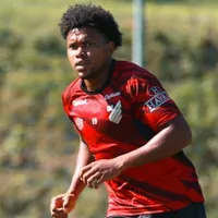Athletico-PR perde para o RB Bragantino em amistoso