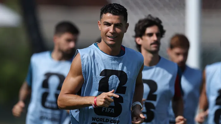 Cristiano Ronaldo segue nos planos de Portugal - Foto: Abdullah Ahmed/Getty Images