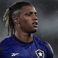 Botafogo rejeita oferta do Palmeiras por Danilo