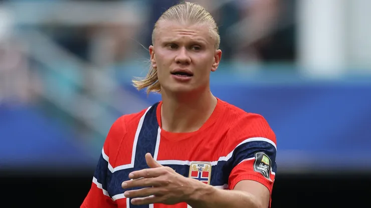 Haaland durante confronto contra a Inglaterra na Copa do Mundo de 2026.