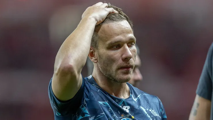 Arthur jogador do Grêmio durante partida contra o Internacional no estádio Beira-Rio pelo campeonato Brasileiro A 2026. Foto: Liamara Polli/AGIF