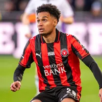 Botafogo acerta a contratação Paulinho após o lateral deixar o Midtjylland