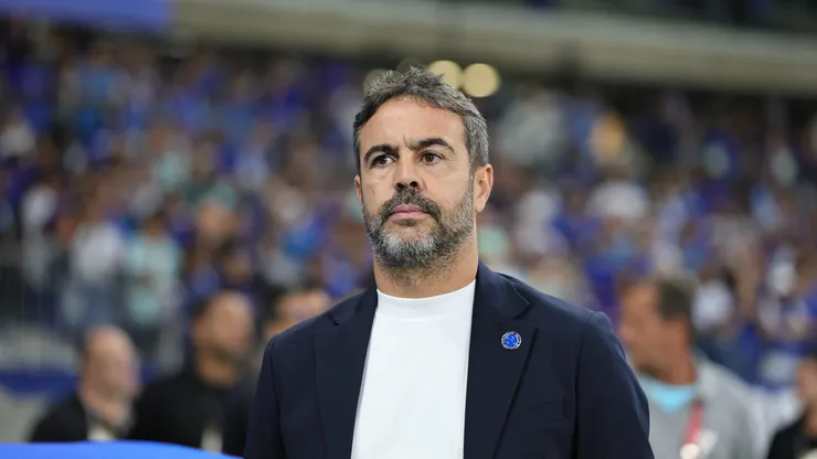 Artur Jorge tecnico do Cruzeiro durante partida contra o Goias no estadio Mineirao pelo campeonato Copa Do Brasil 2026. Foto: Gilson Lobo/AGIF