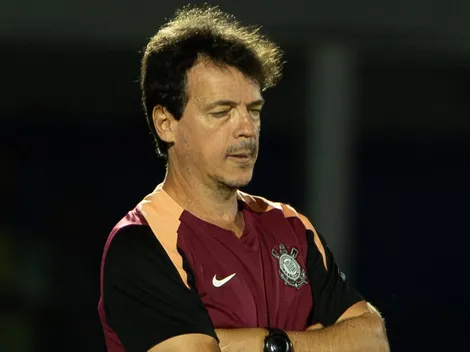Diniz comenta Memphis e faz alerta ao Corinthians