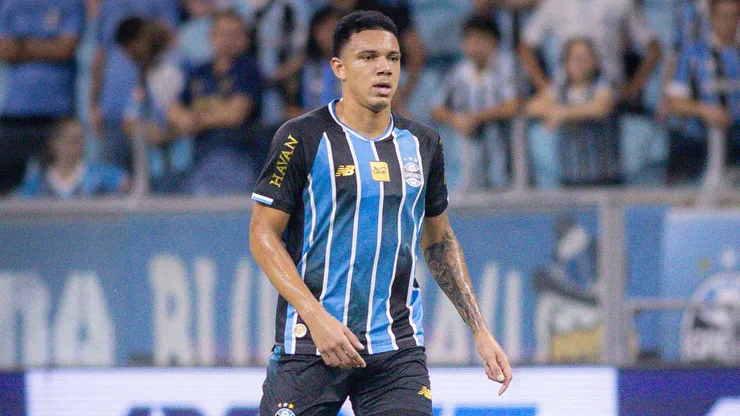 Grêmio mira repor saída de Viery