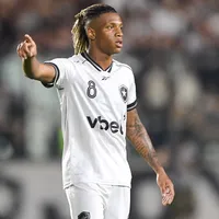 Palmeiras segue confiante na contratação de Danilo