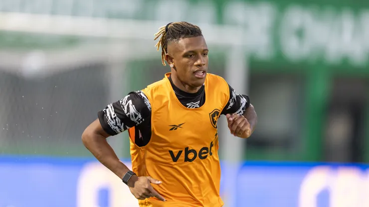 Danilo jogador do Botafogo durante partida contra o Chapecoense no estadio Arena Conda pelo campeonato Copa Do Brasil 2026.