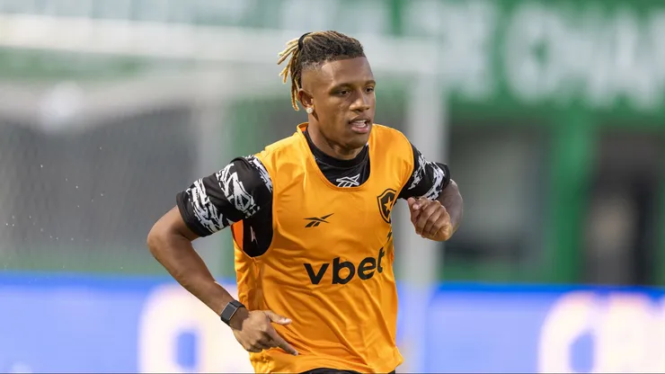 Palmeiras mantém conversas com Danilo, mas vê dificuldades