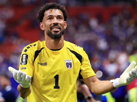 Camisa de Vozinha na Copa bate recorde em leilão
