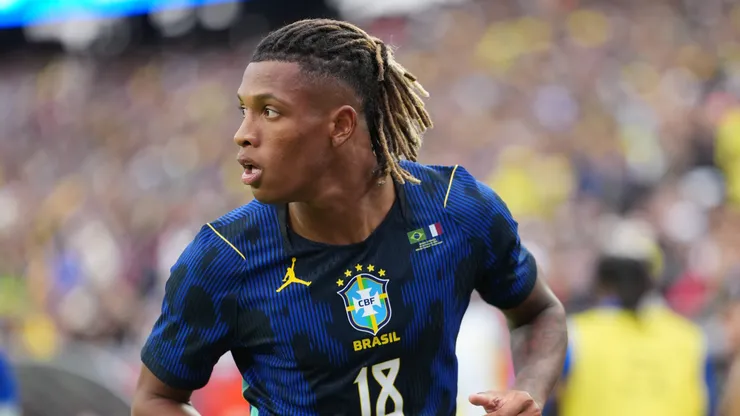 Palmeiras prepara nova investida por Danilo.