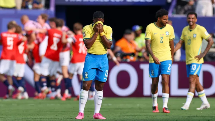 EAST RUTHERFORD, NEW JERSEY - JULY 05: Endrick #19 of Brazil reacts after Norway's the second goal scored by Erling Haaland #9 during the FIFA World Cup 2026 Round of 16 match between Brazil and Norway at New York New Jersey Stadium on July 05, 2026 in East Rutherford, New Jersey. (Photo by Buda Mendes/Getty Images)