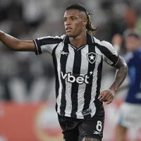 Danilo, do Botafogo, pode substituir Bruno Guimarães no Newcastle