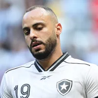 Botafogo perde Arthur Cabral e confirma Léo Linck no gol