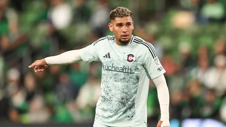 Rafael Navarro #9 (Colorado Rapids) gesticula durante partida da MLS contra o Austin FC (Foto: Omar Vega/Getty Images)